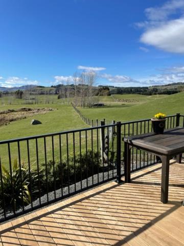 Boutique Tiny House - Te Anau Country Accommodation Kültér fotó