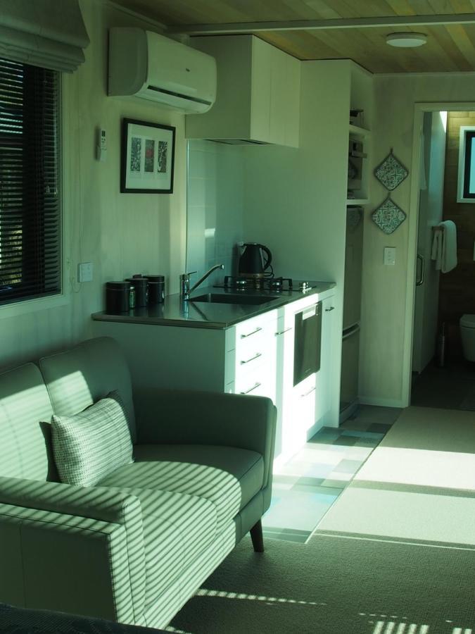 Boutique Tiny House - Te Anau Country Accommodation Kültér fotó